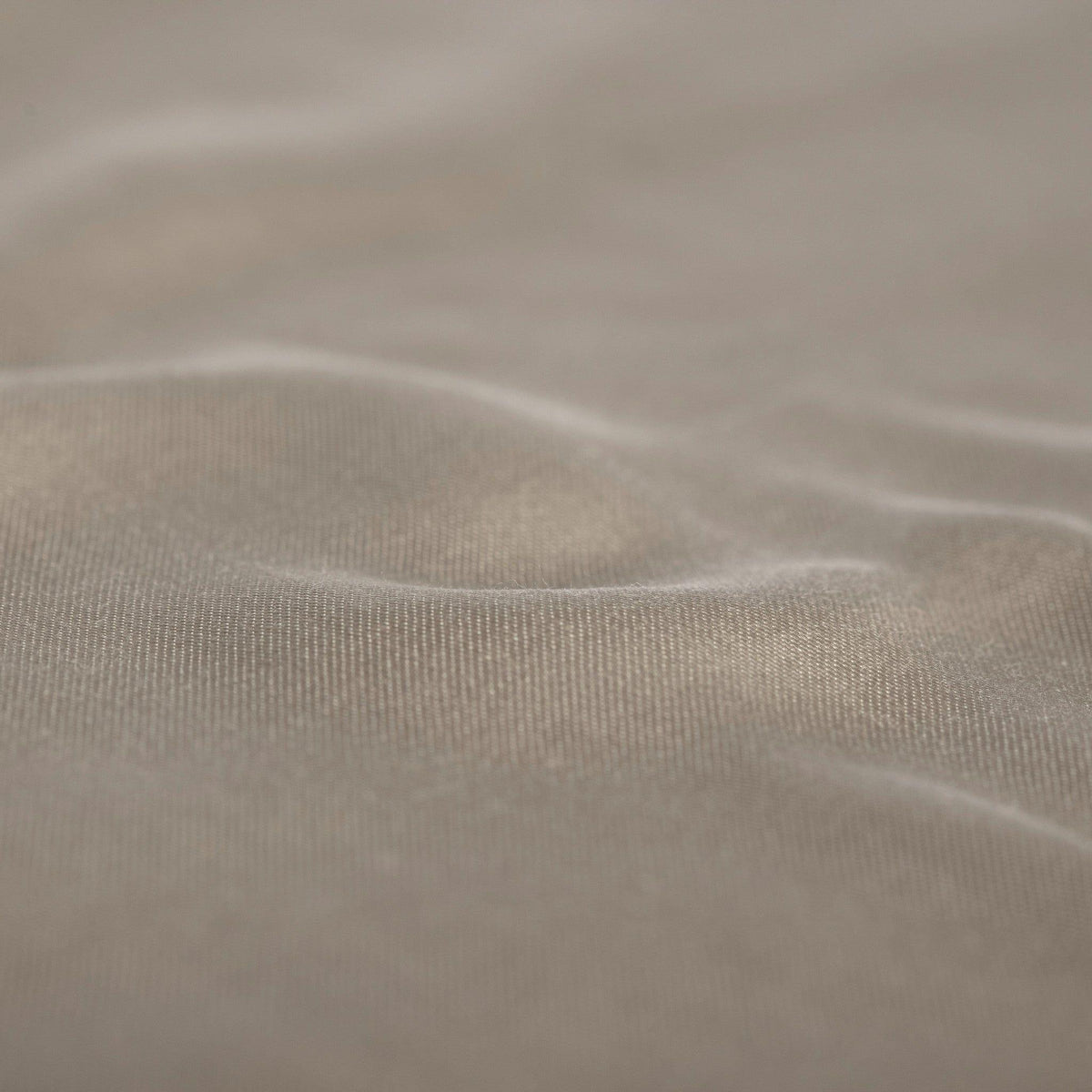 Cinderella Double-Split topper hoeslaken Sundays taupe satijn
