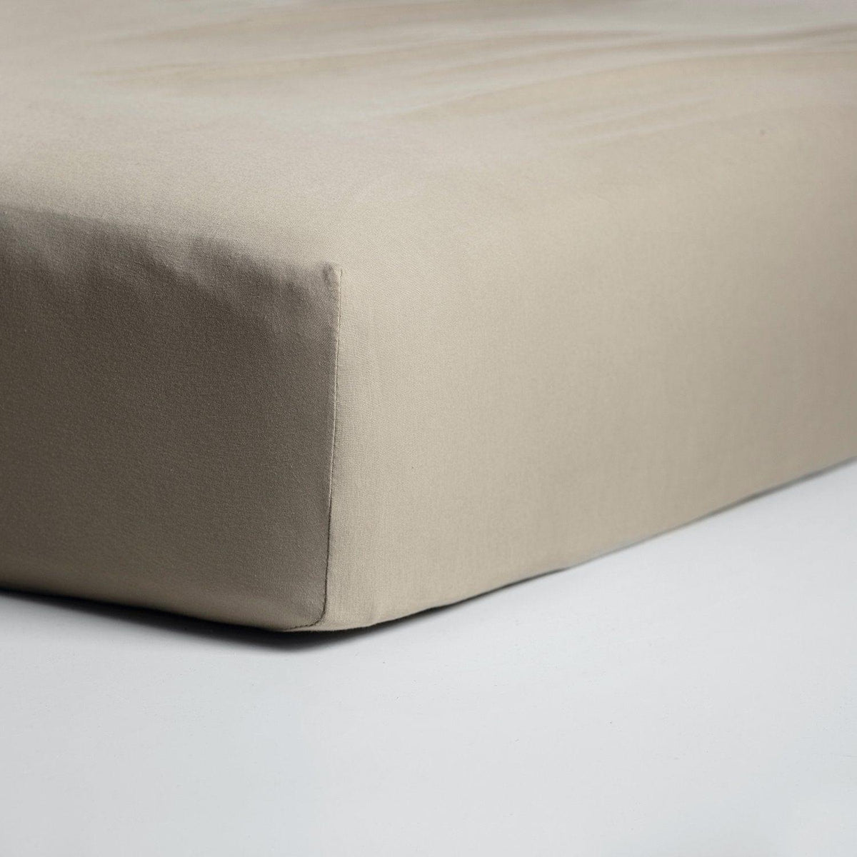 Cinderella hoeslaken double jersey Hoge hoek taupe