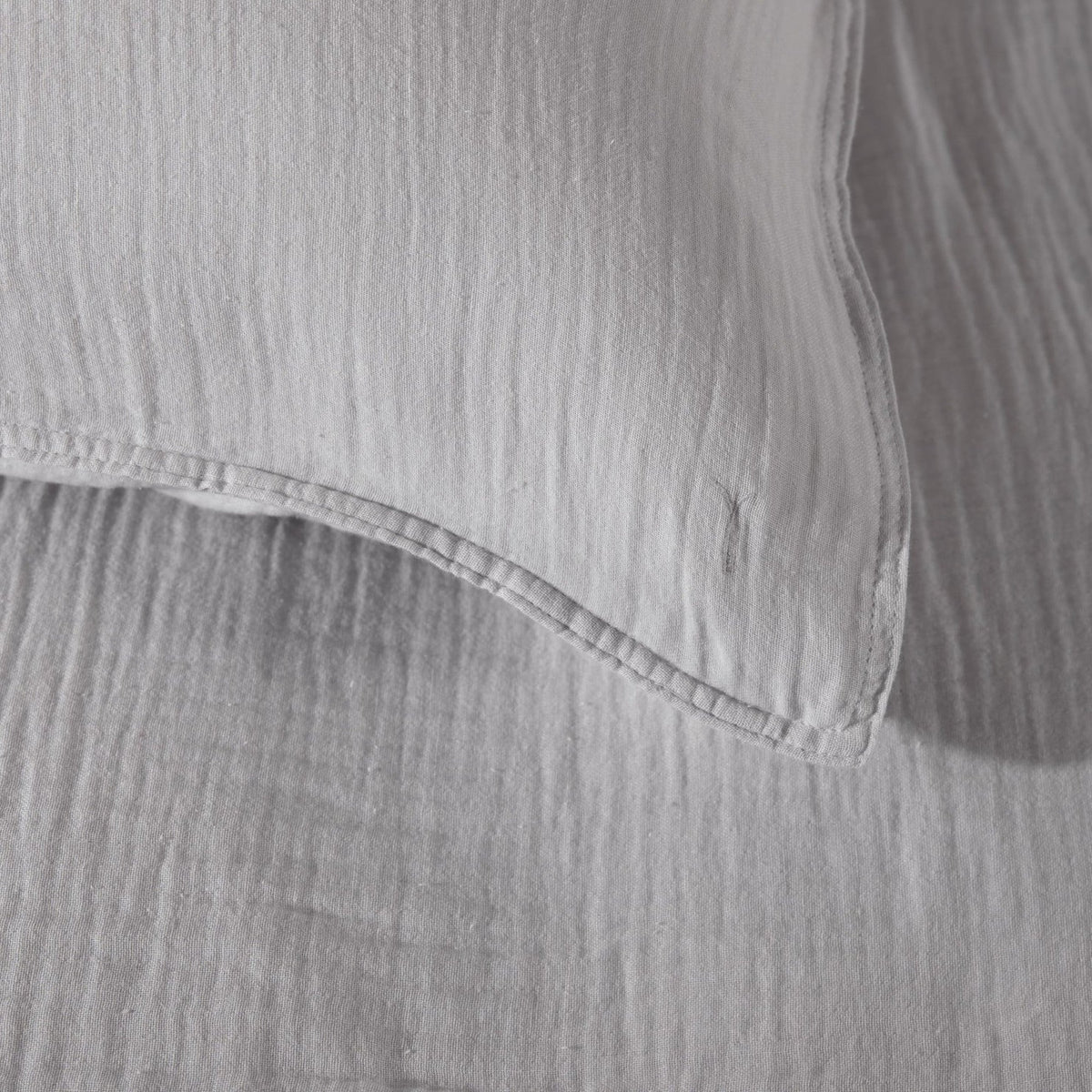 Yellow dekbedovertrek Suite Guadeloupe Vaporous Grey mousseline